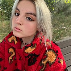 Зина, 20, Михайловск (Свердловская область)