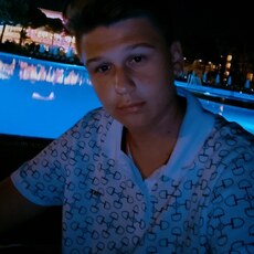 Ростик, 20, Слободской