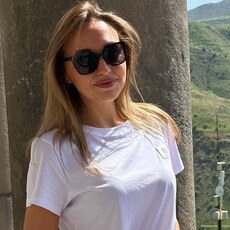 Уля, 30, Трёхгорный