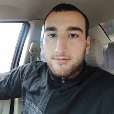 Эдик, 25, Арамиль