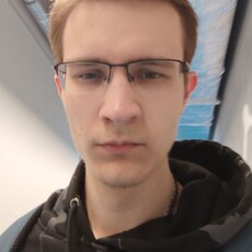 Платон, 25, Колтуши