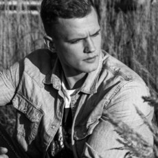 Валентин, 24, Краснодон