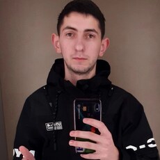 Эмиль, 25, Арсеньев