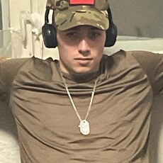 Артёмий, 22, Ковдор