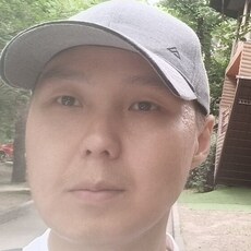 Борис, 33, Чекалин