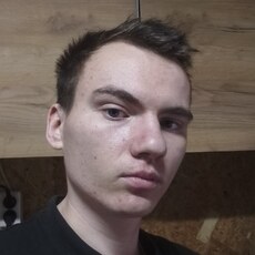 Афанасий, 22, Тырныауз