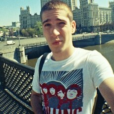 Виктор, 27, Кузнецк