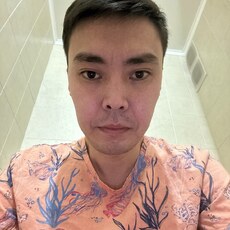 Лёша, 32, Херсон