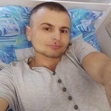 Свят, 33, Урай