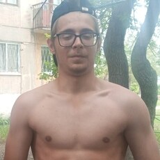 Толя, 19, Заречный (Пензенская область)
