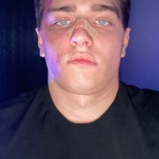 Леонид, 22, Угледар