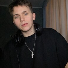 Арсений, 20, Электроугли