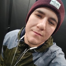 Геннадий, 25, Райчихинск