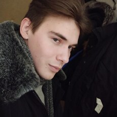 Тимофей, 25, Снежное