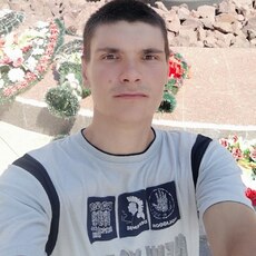 Гриша, 25, Мещовск