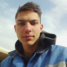 Егор, 19, Карталы