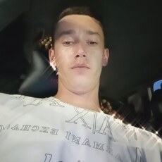 Илья, 24, Краматорск