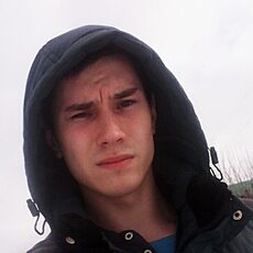 Лёша, 29, Камбарка
