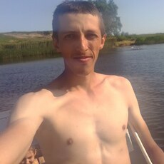 Лёша, 25, Артёмовск (ЛНР)