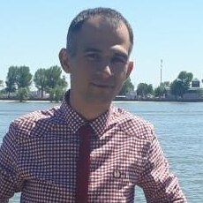 Тарас, 36, Нариманов