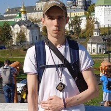 Артёмий, 28, Фролово