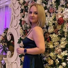 Карина, 25, Ейск