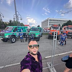 Андрей, 41, Новогродовка