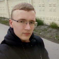 Максим, 24, Пустошка