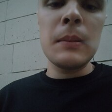 Иван, 25, Когалым