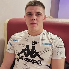 Кузьма, 23, Петровск