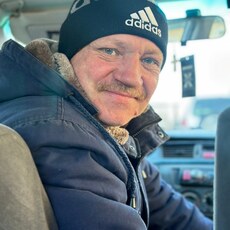 Роман, 54, Алупка