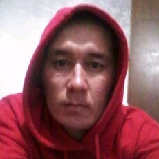 Оскар, 41, Урень