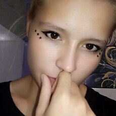Екатерина, 21, Курган