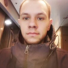 Макс, 27, Бор