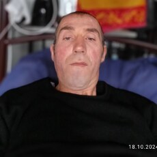 Максим, 38, Светлодарск