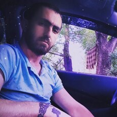 Антон, 29, Темников
