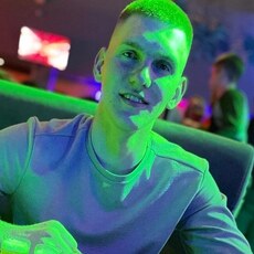 Кирюха, 26, Новоазовск