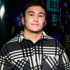 Радомир, 24, Снежногорск
