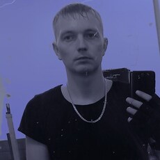 Лёва, 27, Санкт-Петербург