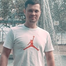 Вячеслав, 29, Осинники