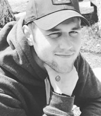 Антон, 29, Буинск