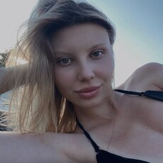 Эля, 24, Магадан