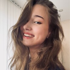 Роза, 19, Кирс