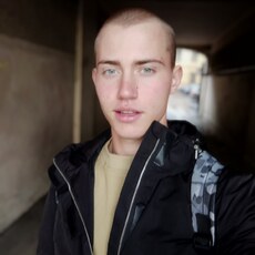 Афанасий, 20, Карпинск