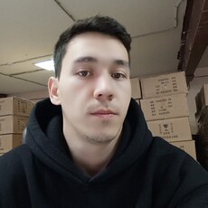 Юлиан, 27, Тарко-Сале