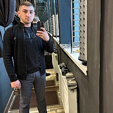 Дмитрий, 26, Псков