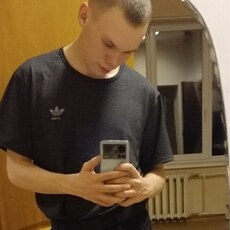 Клим, 20, Новомосковск
