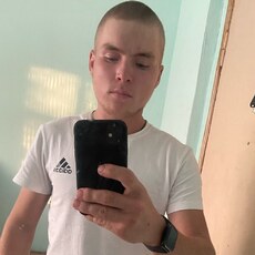 Радомир, 19, Болохово