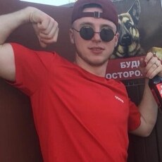 Федя, 26, Марьинка