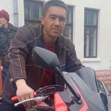Толя, 38, Буинск